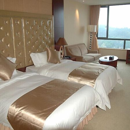 Yue Xiu Hotel גואנגג'ואו חדר תמונה