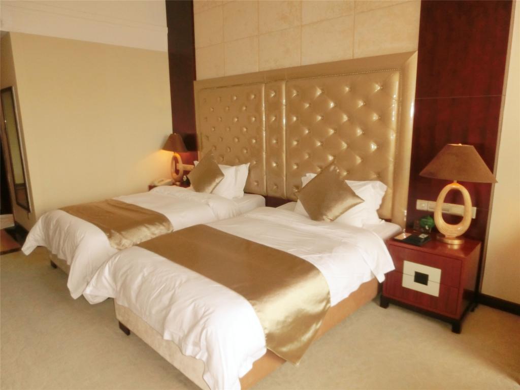 Yue Xiu Hotel גואנגג'ואו חדר תמונה