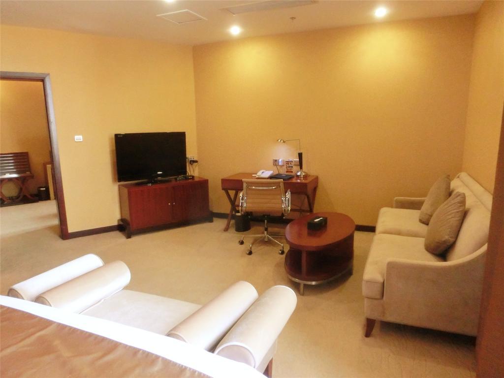 Yue Xiu Hotel גואנגג'ואו חדר תמונה
