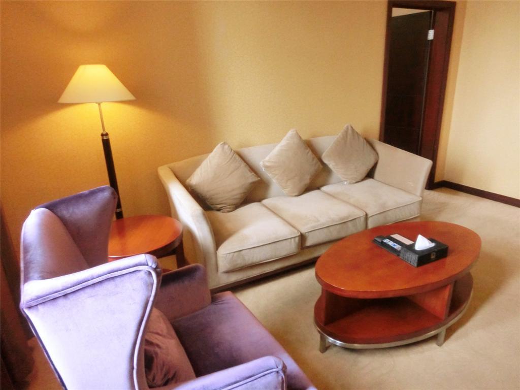 Yue Xiu Hotel גואנגג'ואו חדר תמונה
